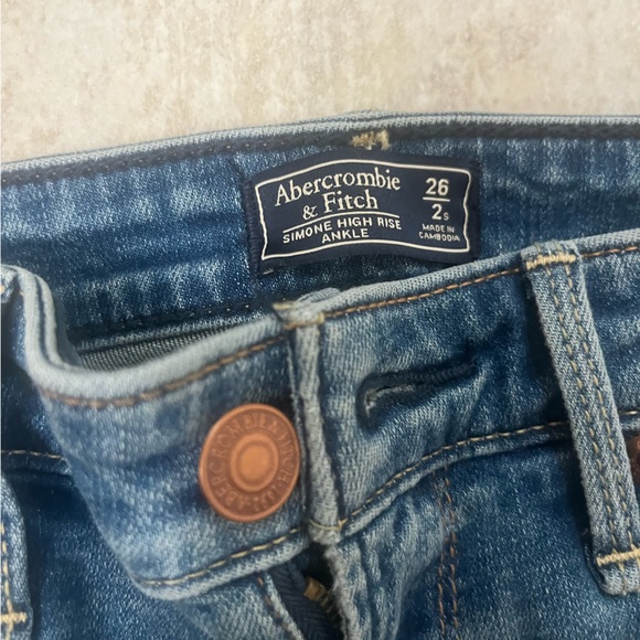 Abercrombie & Fitch Womens Jeans. Simone high rise ankle. NWT - Picture 4 of 7